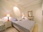 Luxury 2 bedroom holiday villa with private pool in Mykonos Greece (PV1324)