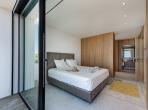 Luxury 5 bedroom holiday villa with private pool in Algarve Portugal (PV2997)