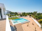 Luxury 5 bedroom holiday villa with private pool in Algarve Portugal (PV2997)