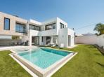Luxury 5 bedroom holiday villa with private pool in Algarve Portugal (PV2998)
