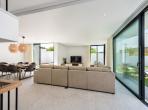 Luxury 5 bedroom holiday villa with private pool in Algarve Portugal (PV2998)