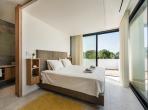 Luxury 5 bedroom holiday villa with private pool in Algarve Portugal (PV2998)