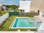 Luxury 5 bedroom holiday villa with private pool in Algarve Portugal (PV2998)