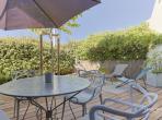 Apartment with Garden and Direct Access to Beach. Sleeps 6, 2 bedrooms (MONT111GN)