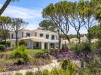 Luxury 6 bedroom holiday villa with private pool in Algarve Portugal (PV2999)