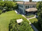Large family villa with 6 ensuite bedrooms with private pool, aircon near Montpellier and beaches (MONT188GN)