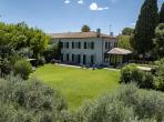 Large family villa with 6 ensuite bedrooms with private pool, aircon near Montpellier and beaches (MONT188GN)