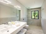 Luxury 6 bedroom holiday villa with private pool in Algarve Portugal (PV2999)