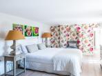 Gorgeous Old Bastide, Beautifully Renovated. Heated Pool. 8 bedrooms, sleeps up to 19 (VALB120)