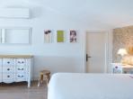 Gorgeous Old Bastide, Beautifully Renovated. Heated Pool. 8 bedrooms, sleeps up to 19 (VALB120)