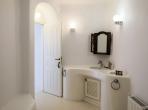 Luxury 4 bedroom holiday villa with private pool in Mykonos Greece (PV822)