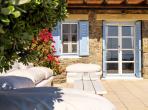 Luxury 4 bedroom holiday villa with private pool in Mykonos Greece (PV822)