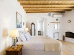 Luxury 4 bedroom holiday villa with private pool in Mykonos Greece (PV822)