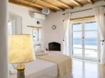 Luxury 4 bedroom holiday villa with private pool in Mykonos Greece (PV822)