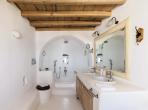 Luxury 4 bedroom holiday villa with private pool in Mykonos Greece (PV822)