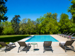 Luxury Elegant House Just Outside Toulouse. Heated Saltwater Pool. 8 bedrooms, to sleep 16 (TOUL103GN)