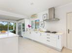 Luxury 6 bedroom holiday villa with private pool in Algarve Portugal (PV2528)