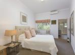 Luxury 6 bedroom holiday villa with private pool in Algarve Portugal (PV2528)