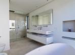 Luxury 5 bedroom holiday villa with private pool in Costa del Sol Spain (PV1115)