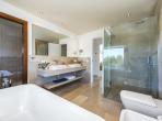 Luxury 6 bedroom holiday villa with private pool in Mallorca Spain (PV1752)