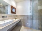 Luxury 6 bedroom holiday villa with private pool in Mallorca Spain (PV1752)