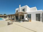 Luxury 5 bedroom holiday villa with private pool in Mykonos Greece (PV823)
