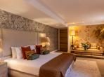 Luxury 6 bedroom holiday villa with private pool in Cote d'Azur France (PV1627)
