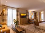 Luxury 6 bedroom holiday villa with private pool in Cote d'Azur France (PV1627)