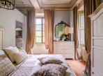 Luxury 11 bedroom holiday villa with private pool in Tuscany Italy (PV3007)