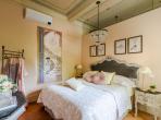 Luxury 11 bedroom holiday villa with private pool in Tuscany Italy (PV3007)
