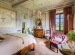 Luxury 11 bedroom holiday villa with private pool in Tuscany Italy (PV3007)