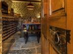 Luxury 4 bedroom holiday villa with private pool in Italian Lakes Italy (PV1002-2)