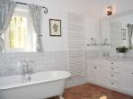 Luxury 6 bedroom holiday villa with private pool in Provence France (PV1599-2)