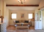 Luxury 6 bedroom holiday villa with private pool in Provence France (PV1599-2)