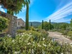 Luxury 7 bedroom holiday villa with private pool in Provence France (PV1640-2)