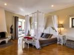 Luxury 8 bedroom holiday villa with private pool in Provence France (PV1836-2)