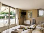 Luxury 8 bedroom holiday villa with private pool in Provence France (PV1836-2)