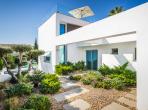 Luxury 4 bedroom holiday villa with private pool in Algarve Portugal (PV1855-2)