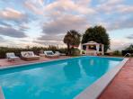 Luxury 4 bedroom holiday villa with private pool in Tuscany Italy (PV1869-2)