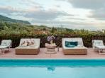 Luxury 4 bedroom holiday villa with private pool in Tuscany Italy (PV1869-2)