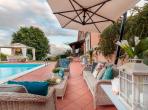 Luxury 4 bedroom holiday villa with private pool in Tuscany Italy (PV1869-2)