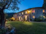Luxury 7 bedroom holiday villa with private pool in Tuscany Italy (PV1534-2)