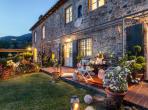 Luxury 7 bedroom holiday villa with private pool in Tuscany Italy (PV1534-2)