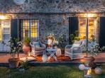 Luxury 7 bedroom holiday villa with private pool in Tuscany Italy (PV1534-2)