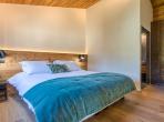 Contemporary Alpine Retreat with Panoramic Mont Blanc Views & Outdoor Jacuzzi (CHAMX101GN)
