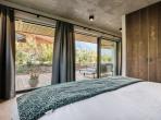 Cosy Nordic hideaway with Jacuzzi and Mont Blanc views. (CHAMX102)