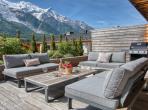Modern Mountain Escape in Chamonix with Outdoor Jacuzzi & Ski Access (CHAMX103GN)