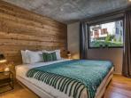 Modern Mountain Escape in Chamonix with Outdoor Jacuzzi & Ski Access (CHAMX103GN)