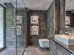 Modern Mountain Escape in Chamonix with Outdoor Jacuzzi & Ski Access (CHAMX103GN)