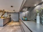 Modern Mountain Escape in Chamonix with Outdoor Jacuzzi & Ski Access (CHAMX103GN)